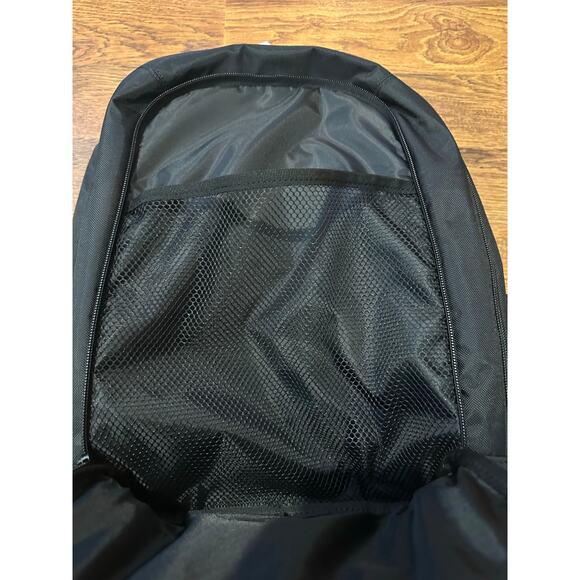 Targus Groove 15.6" Laptop Backpack - Black - New With Tags - Picture 8 of 9